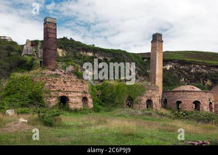 Porth Wen Ziegelei ist ein stilles viktorianisches Ziegelei ursprünglich verwendet, um Feuersteine zu Linie Stahl-Herstellung Öfen. Stockfoto