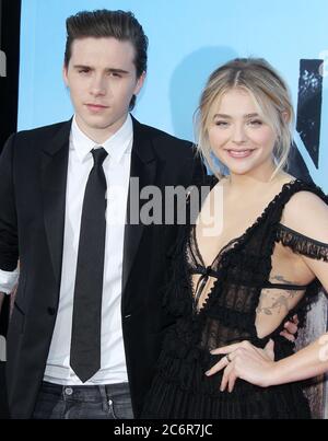 Westwood, Vereinigte Staaten Von Amerika. Mai 2016. WESTWOOD, CA - MAI 16: Chloe Grace Moretz, Brooklyn Beckham kommt zur Premiere von Universal Pictures' 'Neighbours 2: Sorority Rising' am 16. Mai 2016 im Regency Village Theatre in Westwood, Kalifornien. Personen: Chloe Grace Moretz, Brooklyn Beckham Kredit: Storms Media Group/Alamy Live News Stockfoto