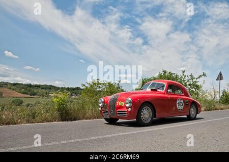 Fiat 1100 S Berlinetta 'Gobbone' (1948) im Oldtimer-Rennen Mille Miglia, am 17. Mai 2014 in Colle di Val d'Elsa, Toskana, Italien Stockfoto