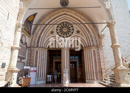 assisi, italien juli 11 2020 :Basilika von san francesco von assisi Stockfoto