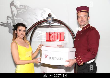 Channel Seven X Factor Richter, Designer und Platinum Velocity Frequent Flyer Mitglied Danii Minogue offiziell eröffnet Virgin Australia einzigartige Palette von Stockfoto