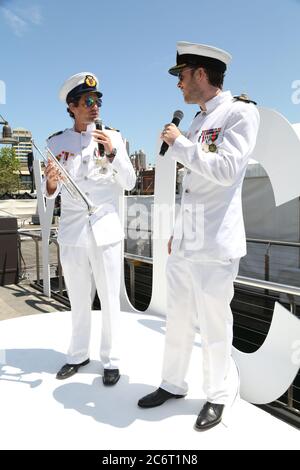 Hamish und Andy bei der jährlichen Spendenaktion der Sony Foundation in Wharf4ward in der Woolloomooloo Wharf, Cowper Wharf Road in Sydney. Stockfoto