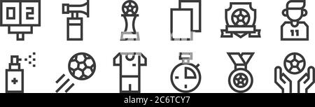 12 Satz von linearen Fußball-Symbole. Dünne Umrisssymbole wie Fußball, Stoppuhr, Fußball, Emblem, Fußballpokal, Lufthorn für Web, Handy Stock Vektor