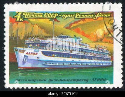 RUSSLAND - UM 1981: Briefmarke gedruckt von Russland, zeigt Schiff, um 1981 Stockfoto