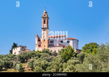 Kirche San Marco Evangelista in Civezza, einer alten mittelalterlichen Stadt im Viertel Imperia, Ligurien, San Lorenzo Tal. Italienische Riviera. Stockfoto