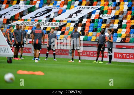 Udine, Italien. 12. Juli 2020. udine, Italien, 12. Juli 2020, Udinese Calcio Warmup während Udinese vs Sampdoria - italienische Serie A Fußballspiel - Credit: LM/Alessio Marini Credit: Alessio Marini/LPS/ZUMA Wire/Alamy Live News Stockfoto