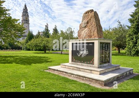 Gedenkstein von den Menschen der Falklandinseln an die Waliser, die im Falklandkonflikt ums Leben kamen Stockfoto