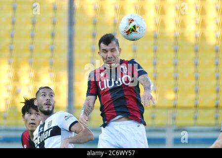 Parma, Italien. 12. Juli 2020. parma, Italien, 12. Juli 2020, Gary Medel (Bologna) während Parma gegen Bologna - italienisches Fußballspiel der Serie A - Credit: LM/Alessio Tarpini Credit: Alessio Tarpini/LPS/ZUMA Wire/Alamy Live News Stockfoto