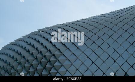 Das moderne Dach der Esplanade, Theater an der Bucht, Singapur Stockfoto