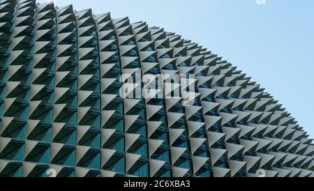 Das moderne Dach der Esplanade, Theater an der Bucht, Singapur Stockfoto