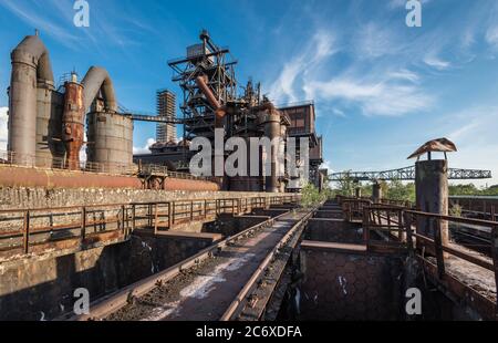 Verlassene Industriehochofen Stockfoto