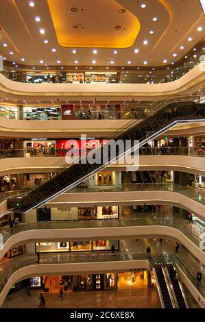 Times Square Einkaufszentrum mit mehreren Ebenen, Causeway Bay, Hong Kong Island, Hong Kong Stockfoto