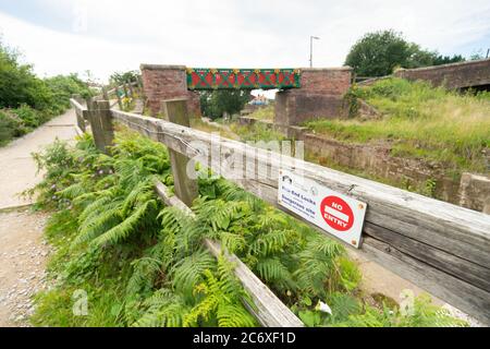 Meccano Brücke bei Nob End Schleusen in Prestolee, Bolton, eine Brücke von lifesize Meccano im Jahr 2012 gebaut. England, Großbritannien Stockfoto