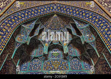 Iwan, Scheich Lotfollah Moschee am Naqsh-e Jahan Platz, Isfahan, Iran Stockfoto