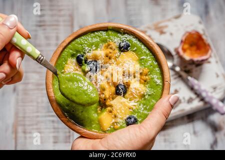 Grüner Smoothie Schüssel Stockfoto