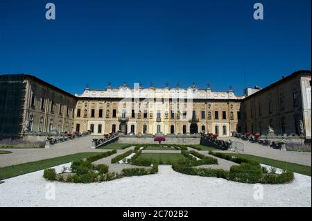 Europa, Italien, Lombardia, Limbiate, Parco delle Groane, Castellazzo, Villa Pusterla Crivelli Arconati ist eine Villa aus dem achtzehnten Jahrhundert in Mombello, (Fraktion von Limbiate in der Provinz Monza und Brianza) Fassade Stockfoto