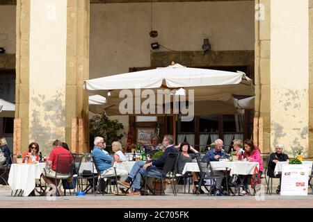 Arezzo ist eine Stadt in der mittelitalienischen Region Toskana. Sie ist die Hauptstadt der gleichnamigen Provinz und viertgrößte Stadt der Toskana. Berü Stockfoto