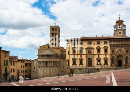 Arezzo ist eine Stadt in der mittelitalienischen Region Toskana. Sie ist die Hauptstadt der gleichnamigen Provinz und viertgrößte Stadt der Toskana. Berü Stockfoto