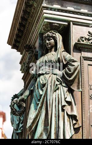 Detailaufnahme des Erzherzog-Johann-Brunnens auf dem Hauptplatz der Grazer Stadt Stockfoto