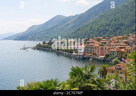 Europa, Italien, Cannobio, Italien, - Seeufer Park Lago Maggiore, Strand von Cannero Riviera Stockfoto