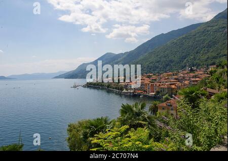 Europa, Italien, Cannobio, Italien, - Seeufer Park Lago Maggiore, Strand von Cannero Riviera Stockfoto