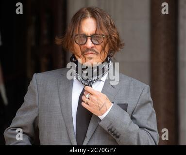 London, Großbritannien. Juli 2020. Der Schauspieler Johnny Depp kommt in seinem Verleumdungsverfahren gegen die Zeitung der Nachrichtengruppe vor das High Court in London. Quelle: Tommy London/Alamy Live News Stockfoto