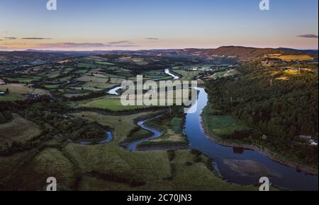 Luftaufnahme der walisischen Stadt Caerleon in Wales, Heimat des römischen Amphitheaters Stockfoto