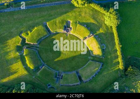 Luftaufnahme der walisischen Stadt Caerleon in Wales, Heimat des römischen Amphitheaters Stockfoto