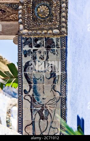 Detail der alten Azulejos an den Wänden der Kapelle des Palastes der Marquess von Fronteira Stockfoto