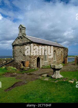 Ansehen ENE of C14. Kapelle, die St. Cuthbert gewidmet ist, auf der Insel Inner Farne vor Bamburgh, Northumberland, England, Großbritannien, wo Cuthbert als Einsiedler lebte. Stockfoto