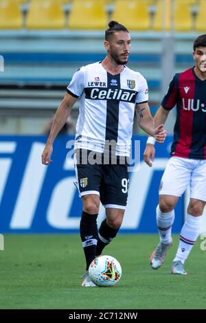 Mattia Sprocati (Parma) beim italienischen Spiel "serie A" zwischen Parma 2-2 Bologna im Ennio Tardini Stadion am 12. Juli 2020 in Parma, Italien. Quelle: Maurizio Borsari/AFLO/Alamy Live News Stockfoto