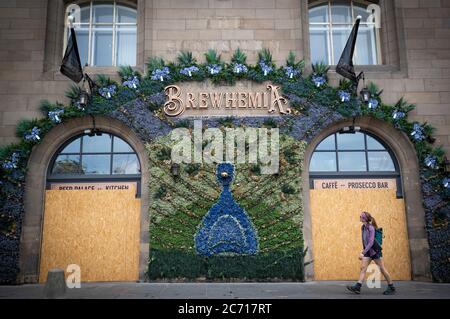 Das Restaurant und die Bar Brewhemia in der Market Street, Edinburgh, wird am 15. Juli wiedereröffnet, als Schottland sich auf die Aufhebung weiterer Beschränkungen für die Sperrung von Coronaviren vorbereitet. Stockfoto