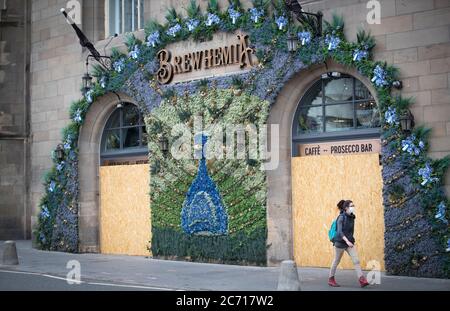 Das Restaurant und die Bar Brewhemia in der Market Street, Edinburgh, wird am 15. Juli wiedereröffnet, als Schottland sich auf die Aufhebung weiterer Beschränkungen für die Sperrung von Coronaviren vorbereitet. Stockfoto