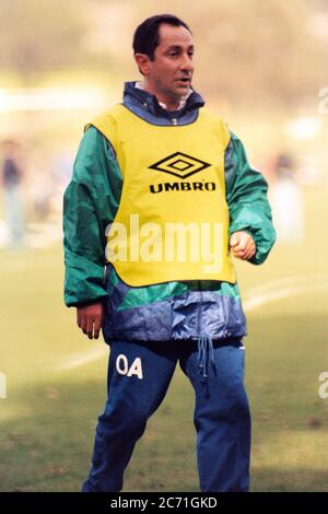 Osvaldo Ardiles Manger von Tottenham Hotspur auf dem Trainingsgelände im Jahr 1994 Stockfoto