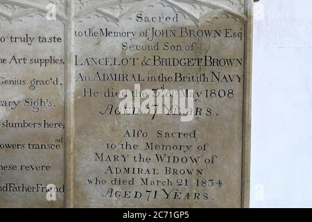 Das Lancelot Capability Brown Memorial, Church of St Peter and St Paul, Fenstanton Village, Cambridgeshire, England, Großbritannien Stockfoto