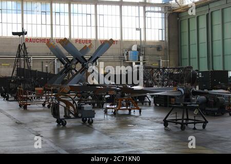 Die Stilllegung der C-160 Transall-Flotte der Luftwaffe führt zur Sammlung noch verwendbarer Ersatzteile für noch in Betrieb gekommene Flugzeuge. Stockfoto