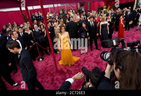 Hollywood, KALIFORNIEN, USA. Februar 2008. Die Schauspielerin Kelly Preston kommt am Sonntag, den 24. Februar 2008, zu den 80. Academy Awards im Kodak Theater in Hollywood, Kalifornien.ADRIAN SANCHEZ-GONZALEZ Credit: Adrian Sanchez-Gonzalez/Prensa Internacional/ZUMA Wire/Alamy Live News Stockfoto