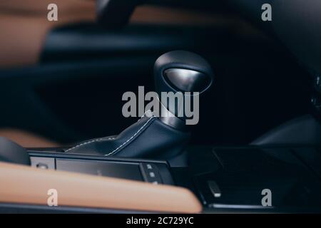 Automatikgetriebe des Autos, Innenraum des Autos Stockfoto