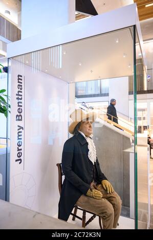 Jeremy Bentham - Auto-Symbol, auf der Anzeige im Student Center, University College London Stockfoto