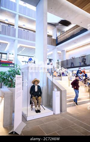 Jeremy Bentham - Auto-Symbol, auf der Anzeige im Student Center, University College London Stockfoto