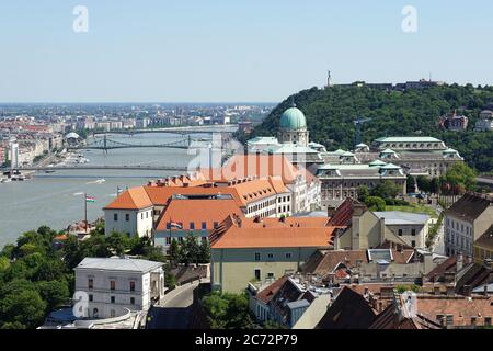 Die Budaer Burg ist die historische Burg und Palastanlage der ungarischen Könige in Budapest, 1. Bezirk, Budapest, Ungarn, Magyarország, Europa Stockfoto