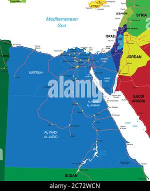 Sehr detaillierte Vektorkarte von Ägypten mit Verwaltungsregionen, Hauptstädten und Straßen. Stock Vektor