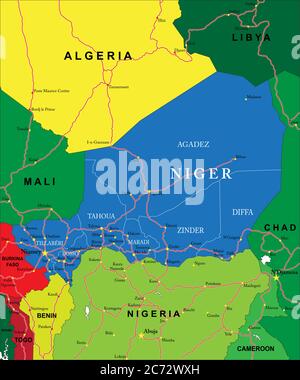 Sehr detaillierte Vektorkarte von Niger mit Verwaltungsregionen, Hauptstädten und Straßen. Stock Vektor