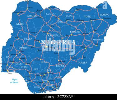 Sehr detaillierte Vektorkarte von Nigeria mit Verwaltungsregionen, Hauptstädten und Straßen. Stock Vektor
