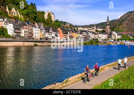Reisen Sie in Deutschland - berühmte Rheinschifffahrt. Mittelalterliche Stadt Cochem Stockfoto