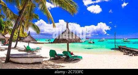 Tropische Strandlandschaft. Urlaub im Paradies Insel Mauritius Stockfoto