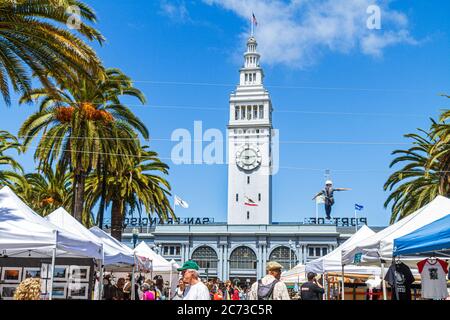 San Francisco California, Market Street, 101 The Embarcadero, Justin Herman Plaza, Ferry Building, 1898, Uhr, Markt, Zelt, Verkäufer Stände Stand Stockfoto