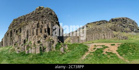 Dverghamrar Meer erodierte basaltische Säulen auch als die Zwergfelsen, Süd-Island bekannt. Stockfoto