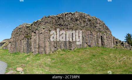 Dverghamrar Meer erodierte basaltische Säulen auch als die Zwergfelsen, Süd-Island bekannt. Stockfoto