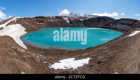 Viti Krater Geothermie See und Oskjuvatn See in Askja Caldera, in der Nähe Hverir Myvatn Geothermie Gebiet, Island Stockfoto